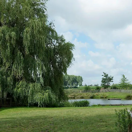 Gite De L'etang 게스트하우스